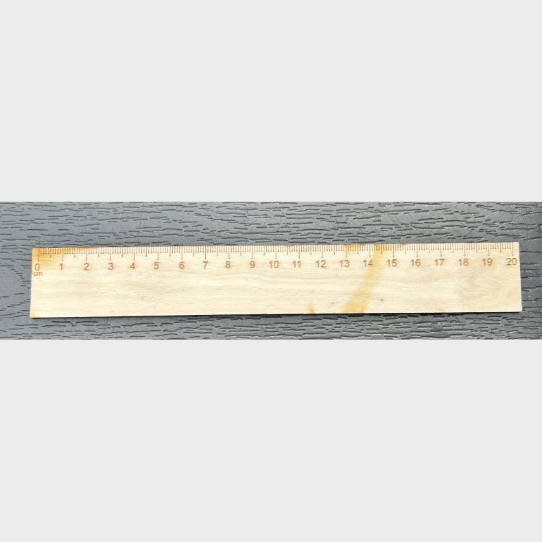 Lineal i 3mm krydsfiner - 20cm