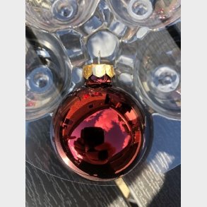 124 - R�d m�rk blank