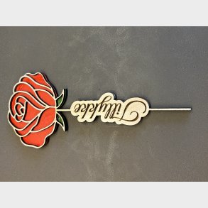 Rose m/ teksten �Tillykke� - R�d